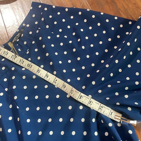 NASTY GAL Polka Dot Wide Leg Crop Pant - Picture 5 of 8